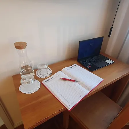 Azurara Guesthouse Inn *