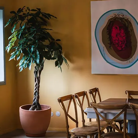 Azurara Guesthouse Inn *