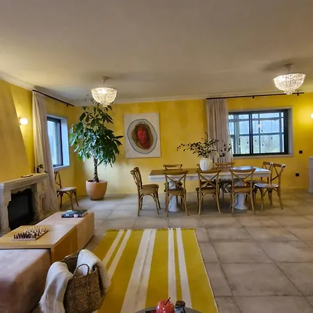 Han/Misafirhane Azurara Guesthouse *