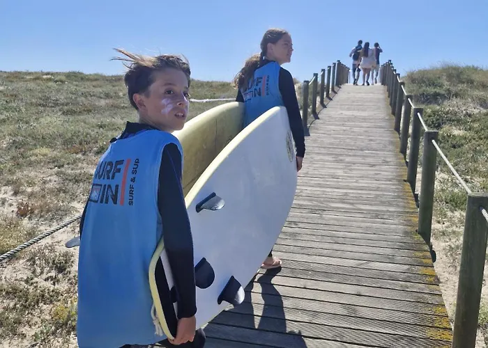 Azurara Guesthouse *