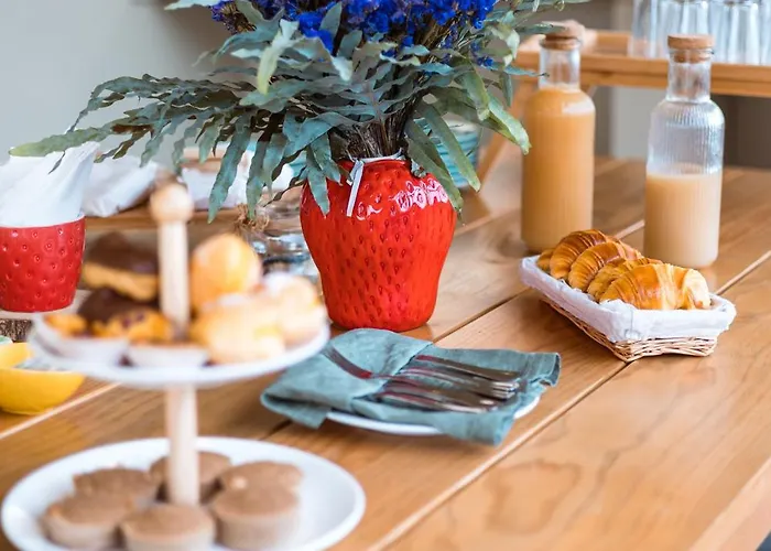 بيت ريفي Azurara Guesthouse *